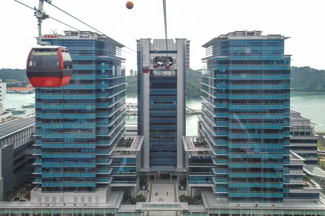 Cable car to Sentosa Island