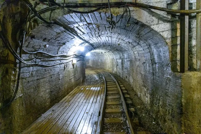 Mine trip in the Sillamäe oil shale mine