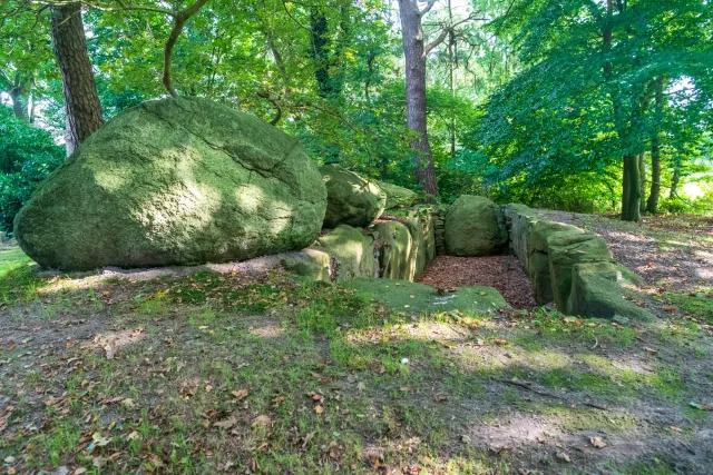 Großsteingrab an den Hünensteinen bei Werlte 