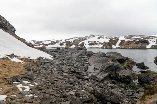 Kirkeporten near Skarsvåg