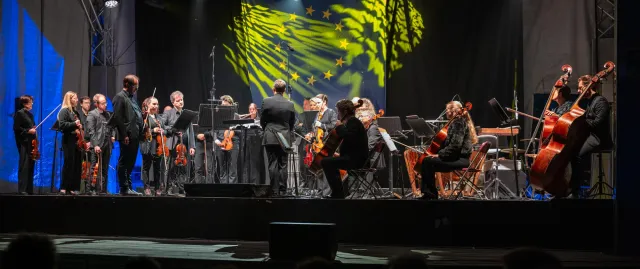 The Casco Phil Orchestra